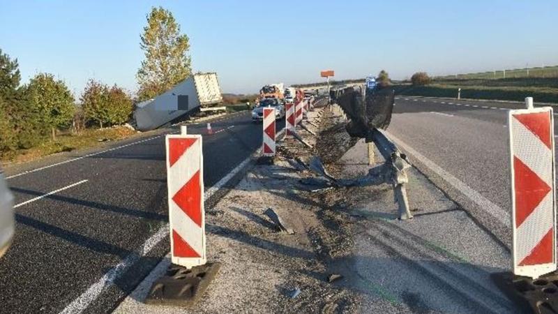 Halálos szakaszok, forgalmas tranzitutak, torlódások – összegyűjtöttük Magyarország legforgalmasabb és legzsúfoltabb útvonalait.