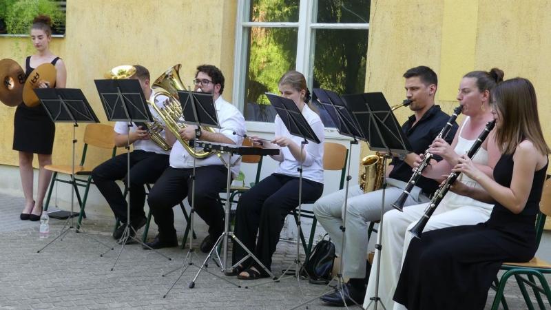 Jótékonysági koncert keretében nyújtottak támogatást a parajdi sóbánya károsultjainak – nézd meg a galériát!