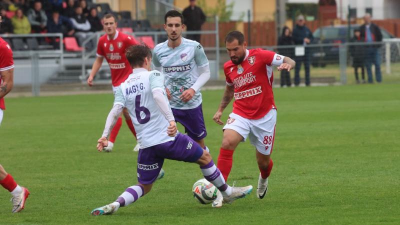Kétgólos hátrányból tért vissza a Lőrinc, ráadásul a végén már emberhátrányban játszottak.