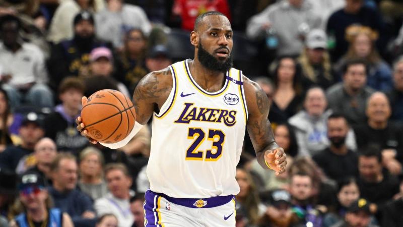 LeBron James kénytelen menekülni, mivel veszély fenyegeti a 23 millió dolláros otthonát.