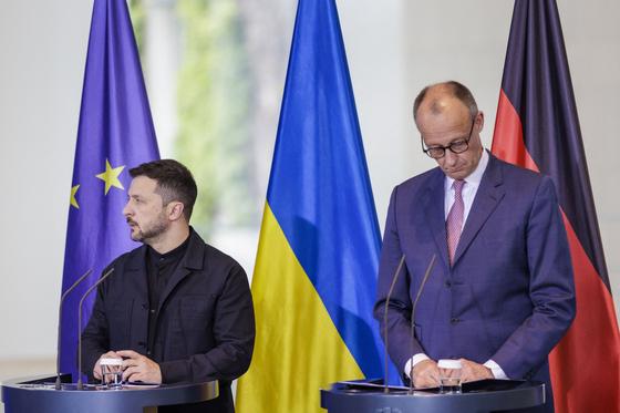 Ukrajna és Németország megállapodást kötött a nagy hatótávolságú fegyverek beszerzéséről.