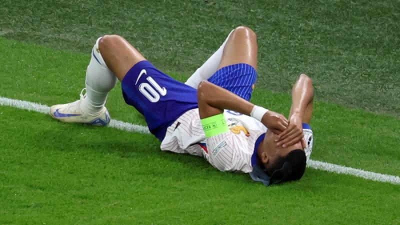 Kórházba szállították a Real Madrid híres játékosát.