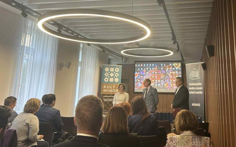 A magyar nyelv jövője veszélybe került? Pozsonyban a kétnyelvűségről folytattak eszmecserét.